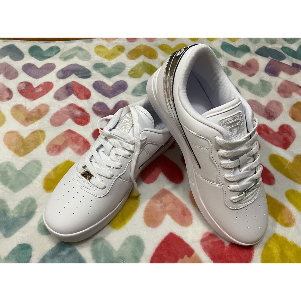 Fila Women's White Leather Low Top Sneakers Casual Athletic Shoes Fashion